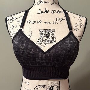 NWOT VS Pink Bralette/Sports Bra